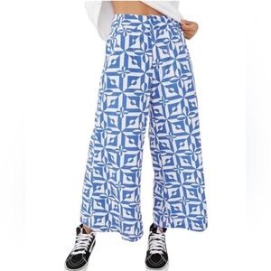 NWOT Free People Menorca Cropped
Pants Blue White Wide Leg